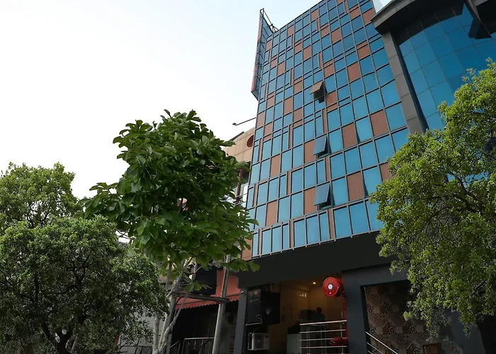 Collection O Insight Inn Near Gomti Riverfront Park