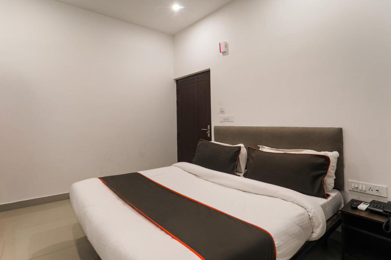 Hotel Collection O Insight Near Gomti Riverfront Park 4*
