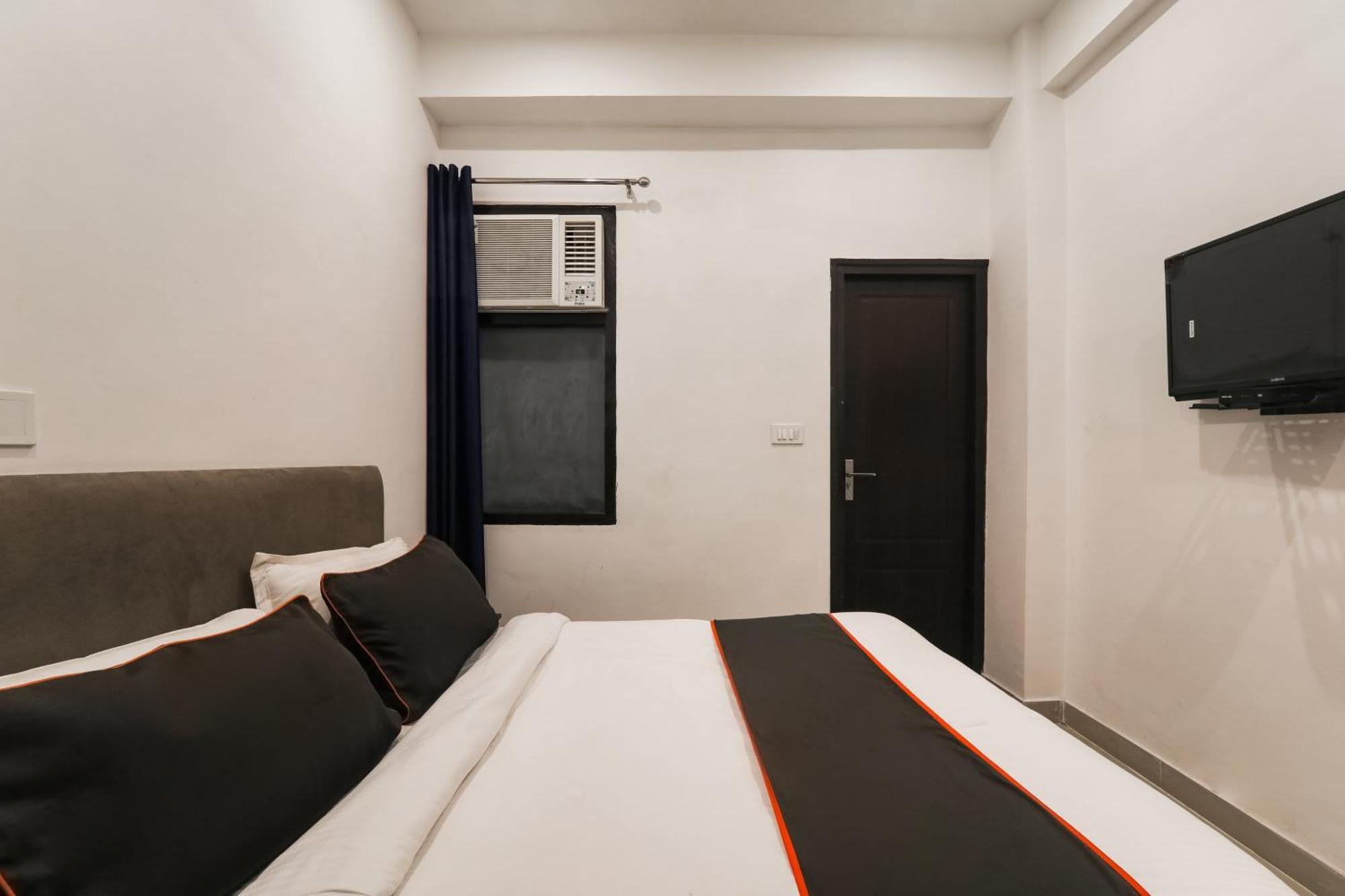 Collection O Insight Near Gomti Riverfront Park 4* Lucknow